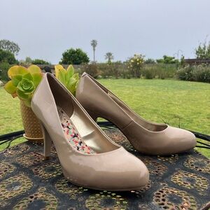 madden Girl Beige heels